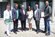 Zur Vergrößerung anklicken Zur Vergrößerung anklicken