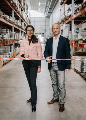 HOLTER Geschäftsführung: Jasmin Holter-Hofer und Michael Holter eröffnen die neue Lagerhalle in Wels HOLTER Logistik: 