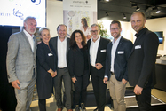 Wolfgang Kortschak und Sandra Bergling (beide GF Bergling Fliesen), Hans-Peter Moser (PhG ODÖRFER), Claudia Brandstätter (BMM), Christian Kummer (Ltg. Sanitär), Michael Engelbogen (Ltg. Vertrieb),Karl Heinz Ziegler (Ausstellungsleiter)