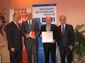 v.l.: Wirtschaftslandesrat Viktor Sigl, ekeyGeschäftsführer Dr. Leopold Gallner und Signot Keldorfer, GD Sparkasse OÖ Dr. Markus Limberger