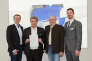 v.l.n.r.:: Herr DI Christian Atzmüller (GF der Bundesinnung), Herr Senator Karl Egger (GF von KE KELIT), Herr Bundesinnungsmeister Ing. Michael Mattes, Herr DI (FH) Peter Graf (Verkaufsleiter von KE KELIT)