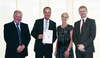 v.l.n.r.: Ing. Wolfgang Steindl (Österreichischer Fliesenverband), Peter Konrad (poresta systems), DI (FH) Anita Wolf (Österreichischer Fliesenverband), Thomas Krüger (poresta systems) (c) Poresta
