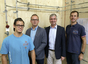 Ein starkes Team: (v. l. n. r.) Markus Thurnes (Luzian Bouvier Haustechnik & Fliesen GmbH), der Wettstreiter für Österreich, Michael Bibermayr, Viega-Planerberater OÖ, Direktor Dipl. Päd. Ing. Harald Wagner, Dir. der BS Linz 8 und der Trainer Thomas Hofer (c) Viega
